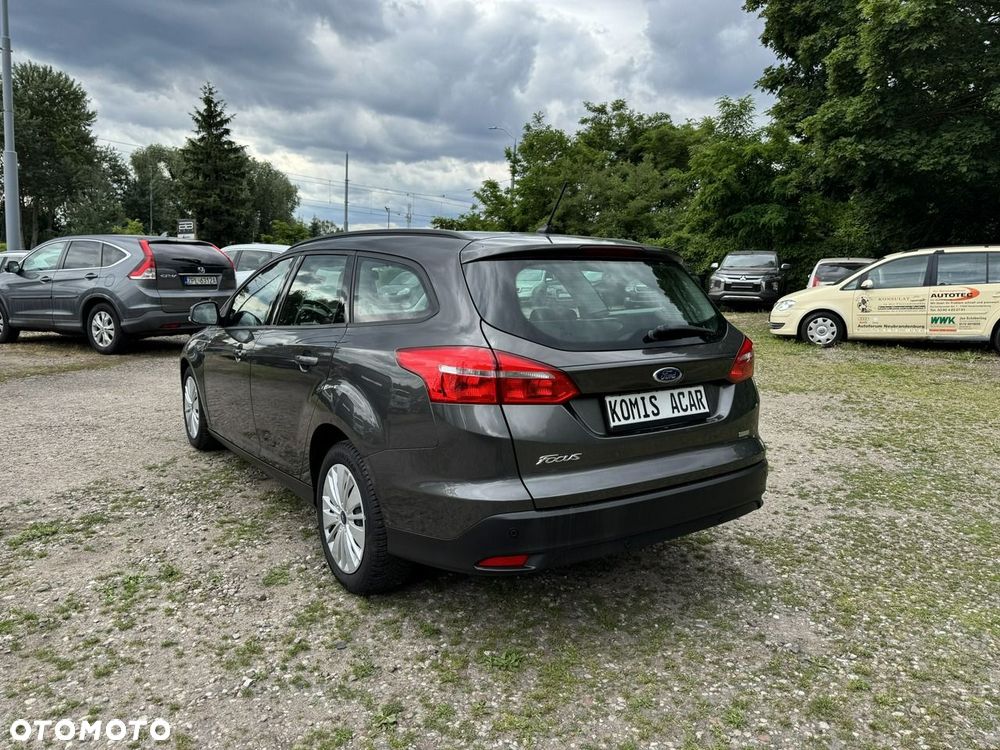 Ford Focus - 31