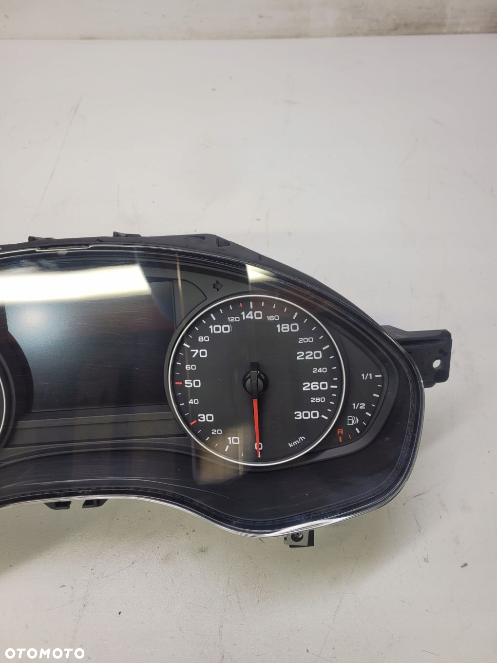 LICZNIK ZEGARY AUDI A6 C7 A7 3.0 TFSI 4G8920900E - 2