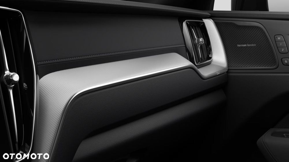 Volvo XC 60 B5 B AWD Ultra Black Edition - 12
