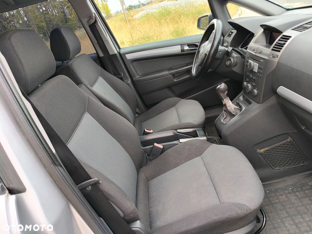 Opel Zafira 1.6 Enjoy - 7