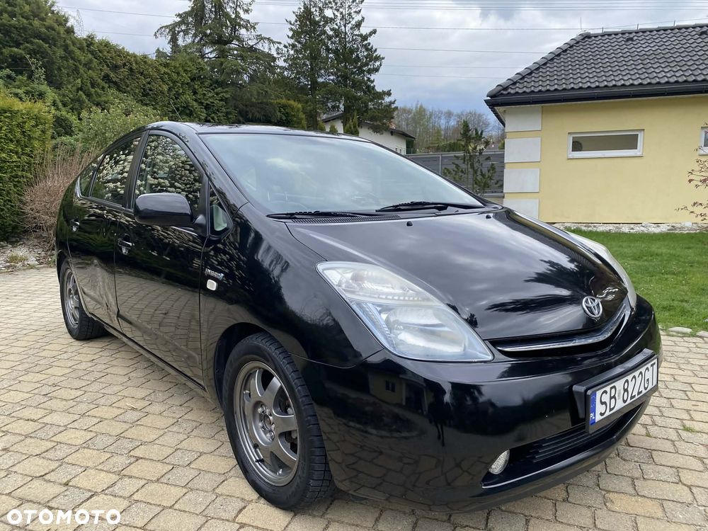 Toyota Prius 1.5 VVT-i Sol - 3