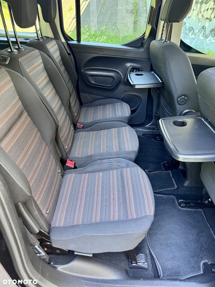 Opel Combo 1.5 D Start/Stop Elegance - 23