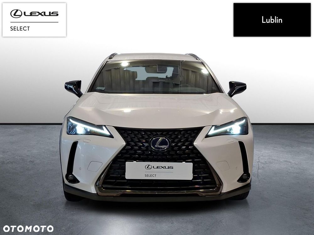 Lexus UX - 8