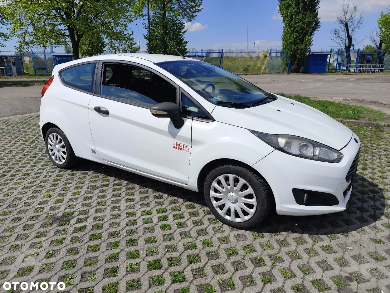 Ford Fiesta 1.5 TDCi Ambiente - 20