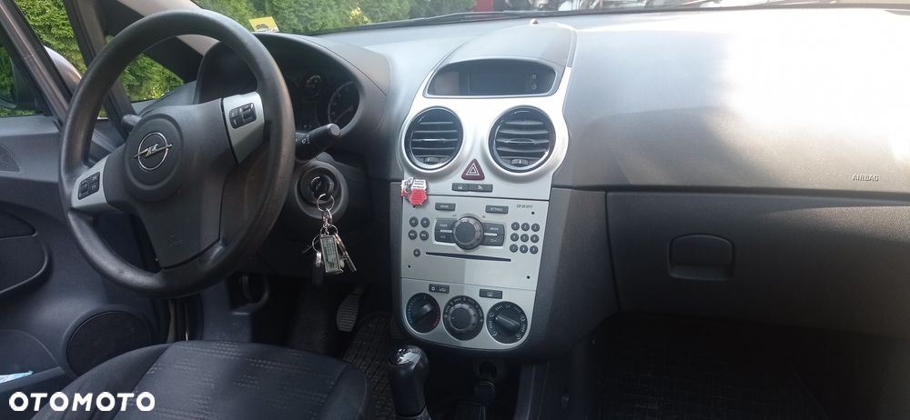 Opel Corsa - 2