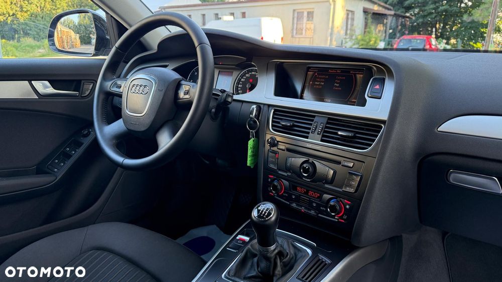 Audi A4 Avant 2.0 TDI - 19