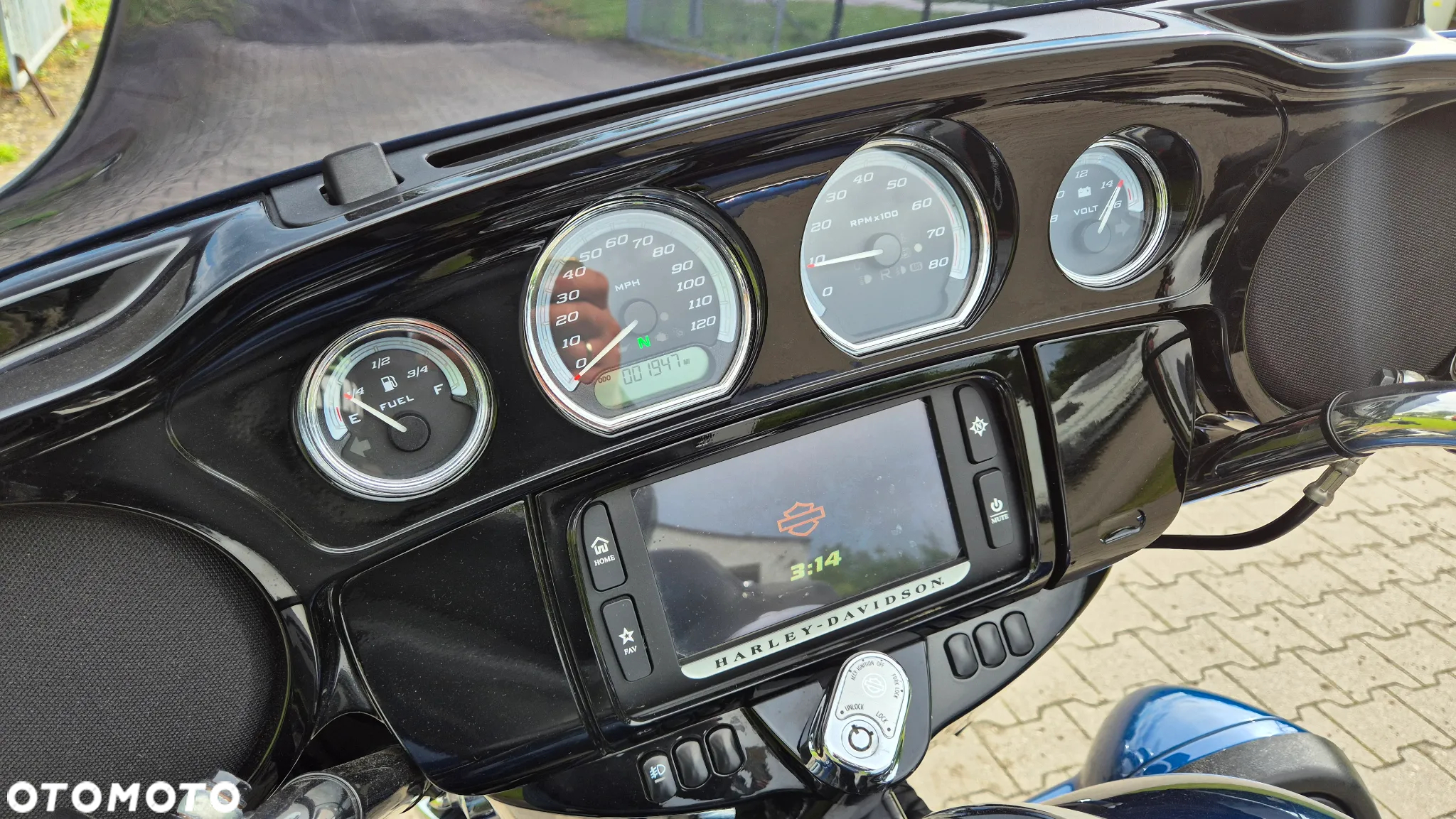 Harley-Davidson FLHTCU Ultra - 14