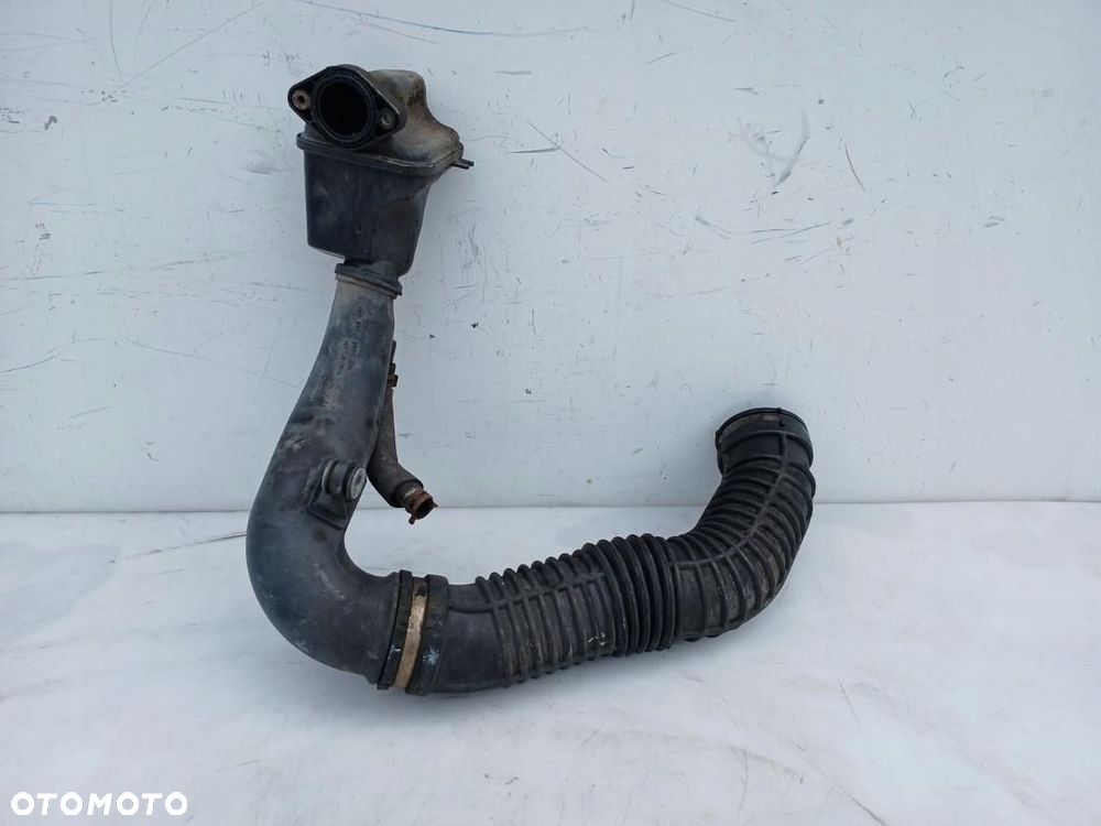 RURA WĄŻ DOLOT PRZEWÓD POWIETRZA RENAULT MASTER III 2.3 DCI 8200858600 - 2