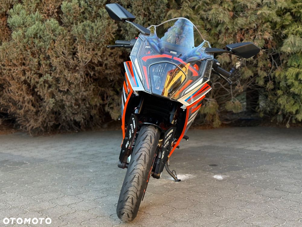KTM RC 125 - 8