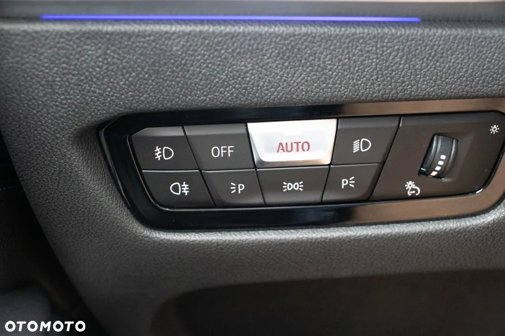 BMW Seria 3 320d xDrive M Sport sport - 19