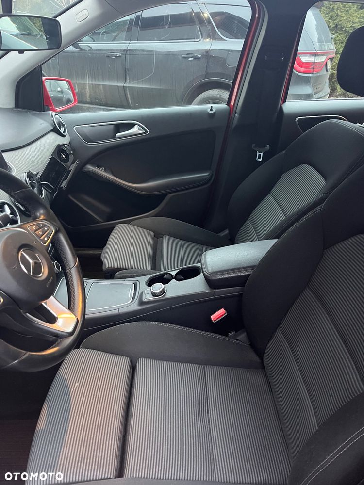 Mercedes-Benz Klasa B 160 d 7G-DCT SCORE - 8
