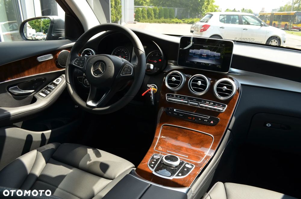 Mercedes-Benz GLC - 7