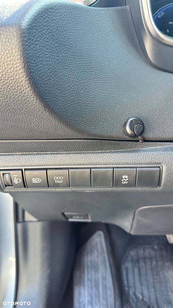 Toyota Corolla 2.0 Hybrid Comfort - 21