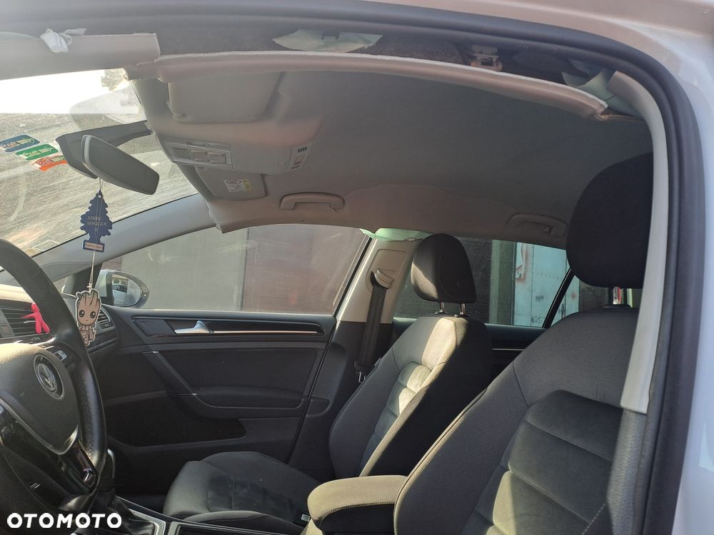 Volkswagen Golf 1.5 eTSI OPF DSG R-Line - 10