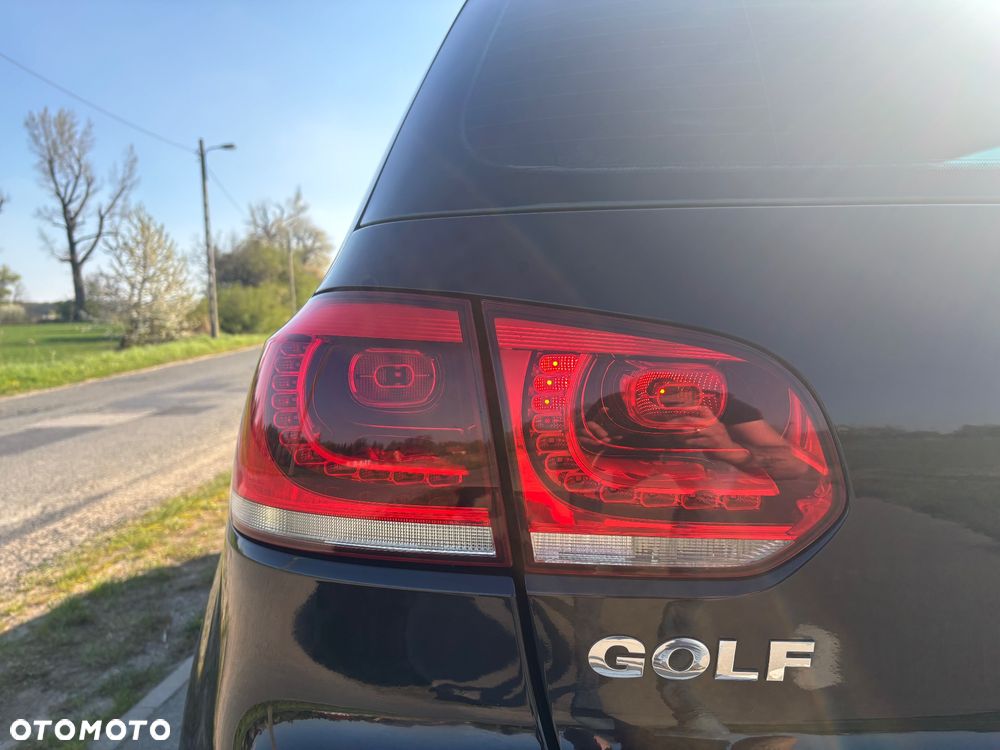 Volkswagen Golf 2.0 TDI Highline - 12
