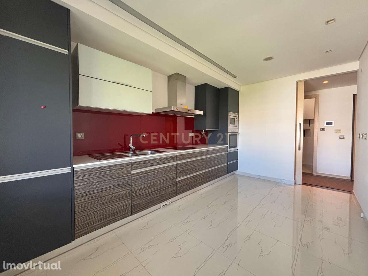 Apartamento T2  no Entroncamento com Garagem Fechada - Grande imagem: 3/19