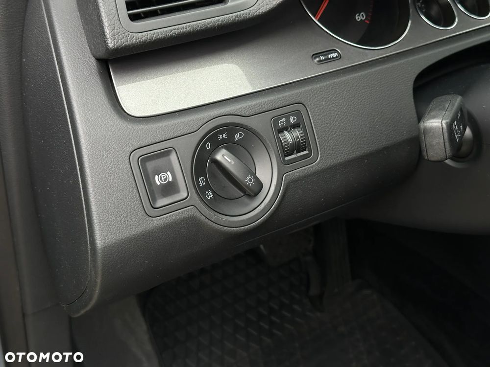 Volkswagen Passat 2.0 TDI Comfortline DSG - 12
