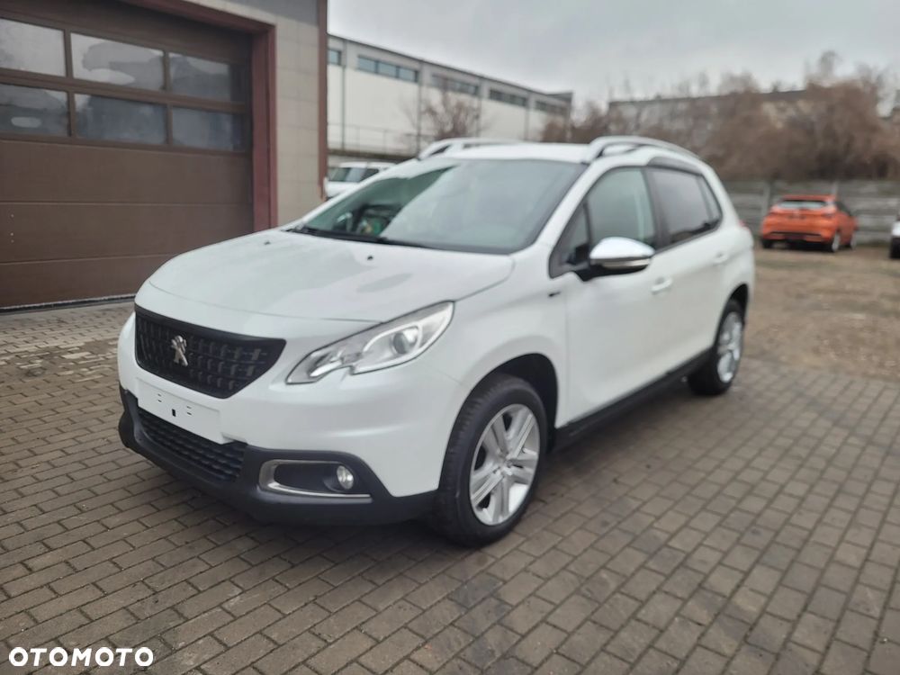 Peugeot 2008 1.2 Pure Tech GPF Style S&S - 13