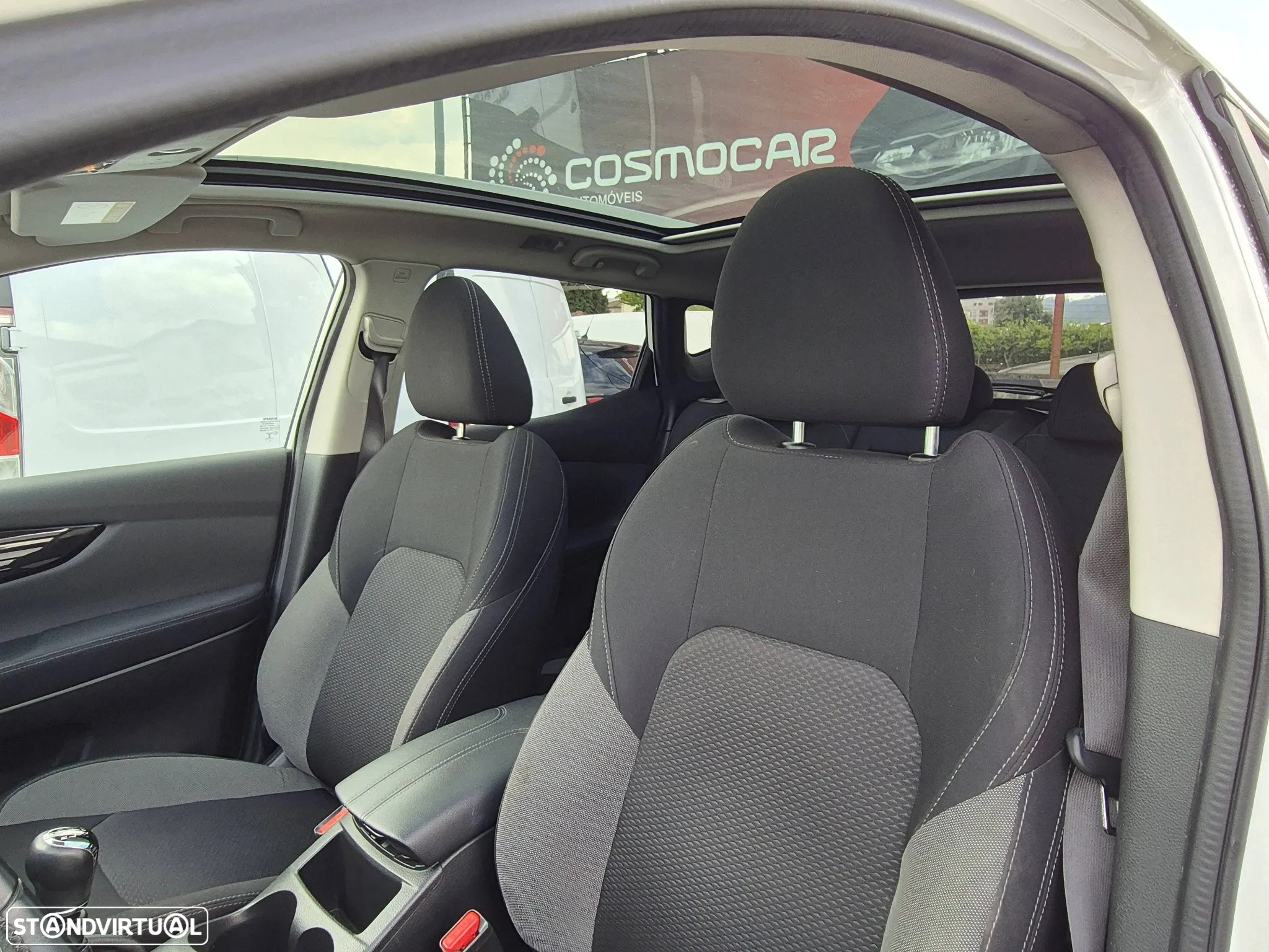 Nissan Qashqai 1.5 dCi N-Connecta J18 - 8