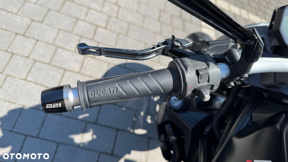 Ducati Monster - 15