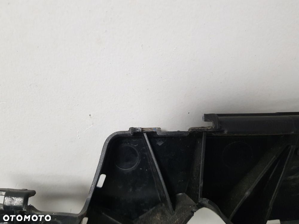 SLIZG ZDERZAKA TYLNEGO TYŁ SRODKOWY BMW 1 F20 F21 11-19 7371712 - 5