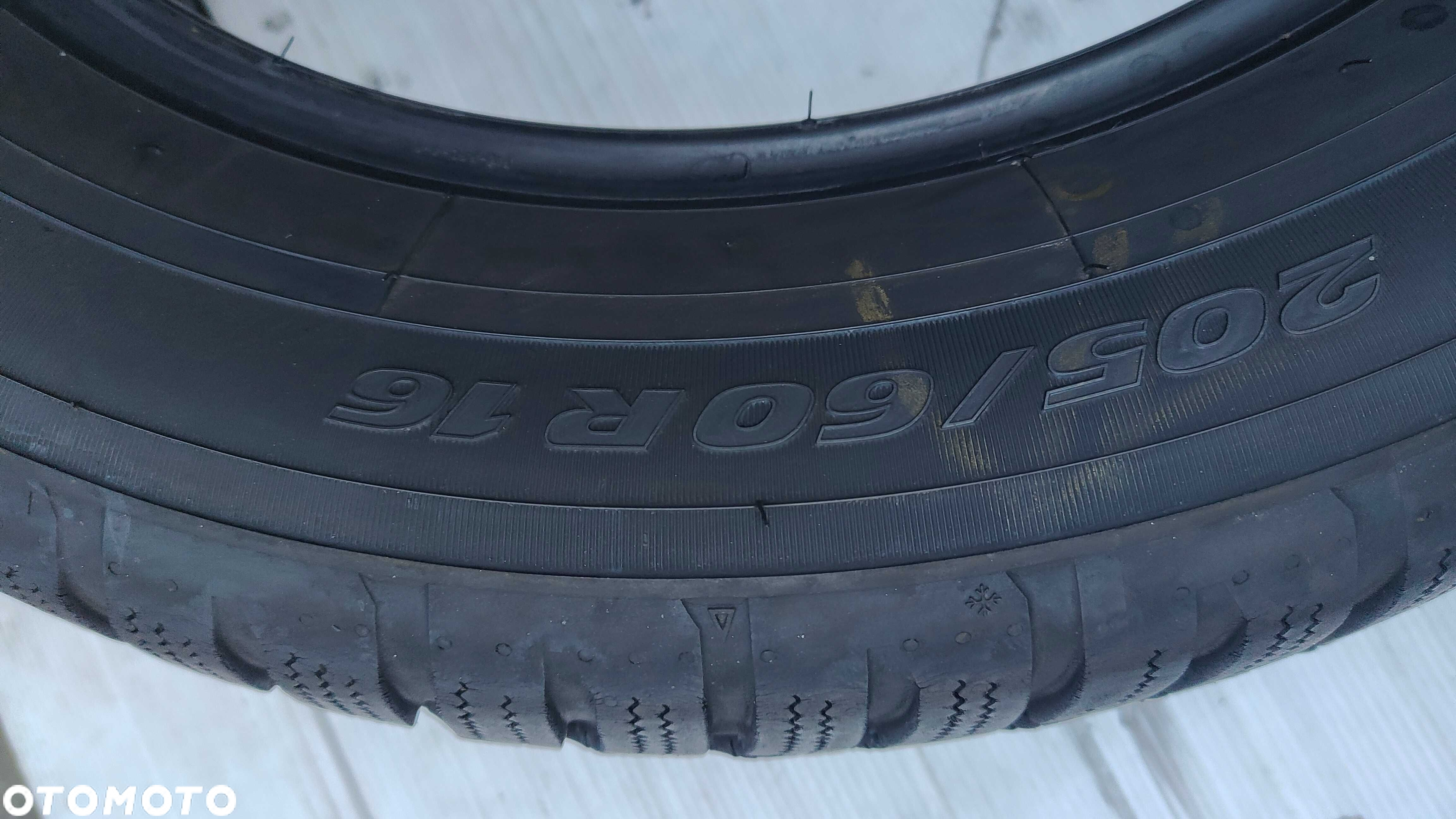 Opony Zimowe 205/60/16 Toyo 2szt 6mm 2020r - 5