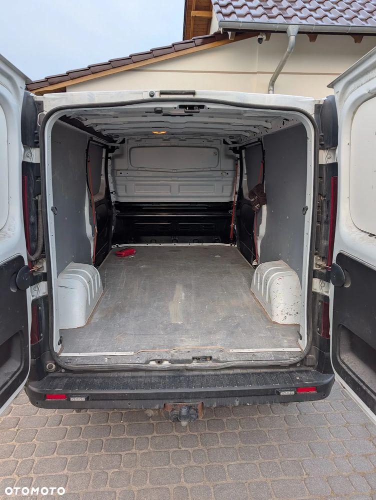 Renault Trafic - 12