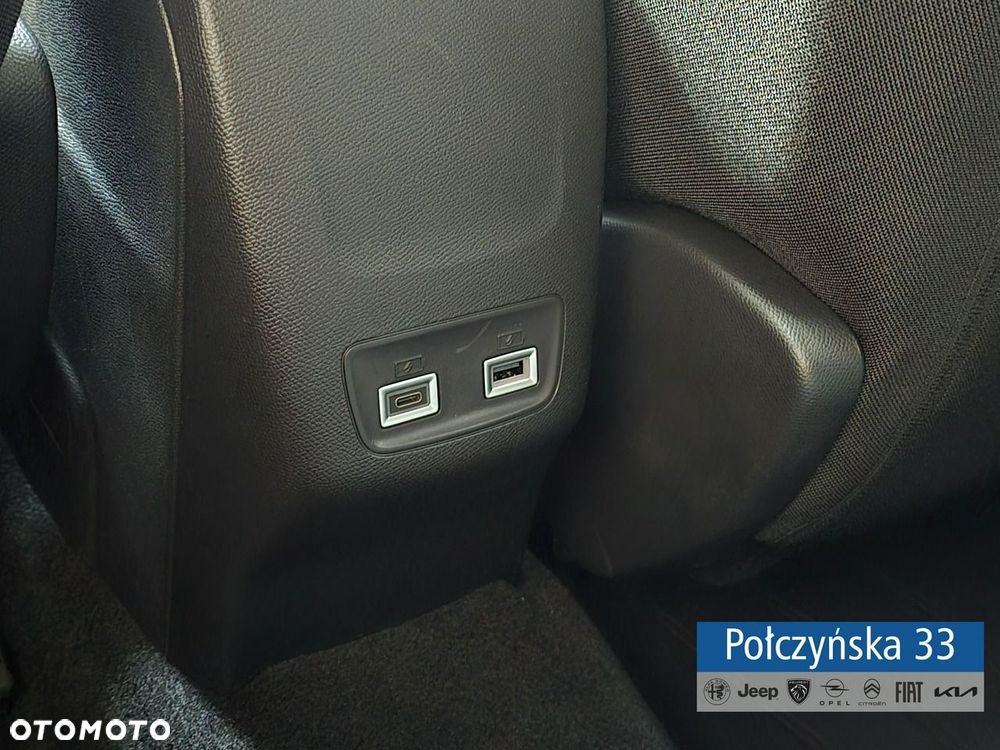 Peugeot 208 - 18