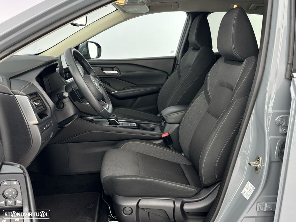 Nissan Qashqai 1.3 DIG-T N-Connecta Xtronic - 11