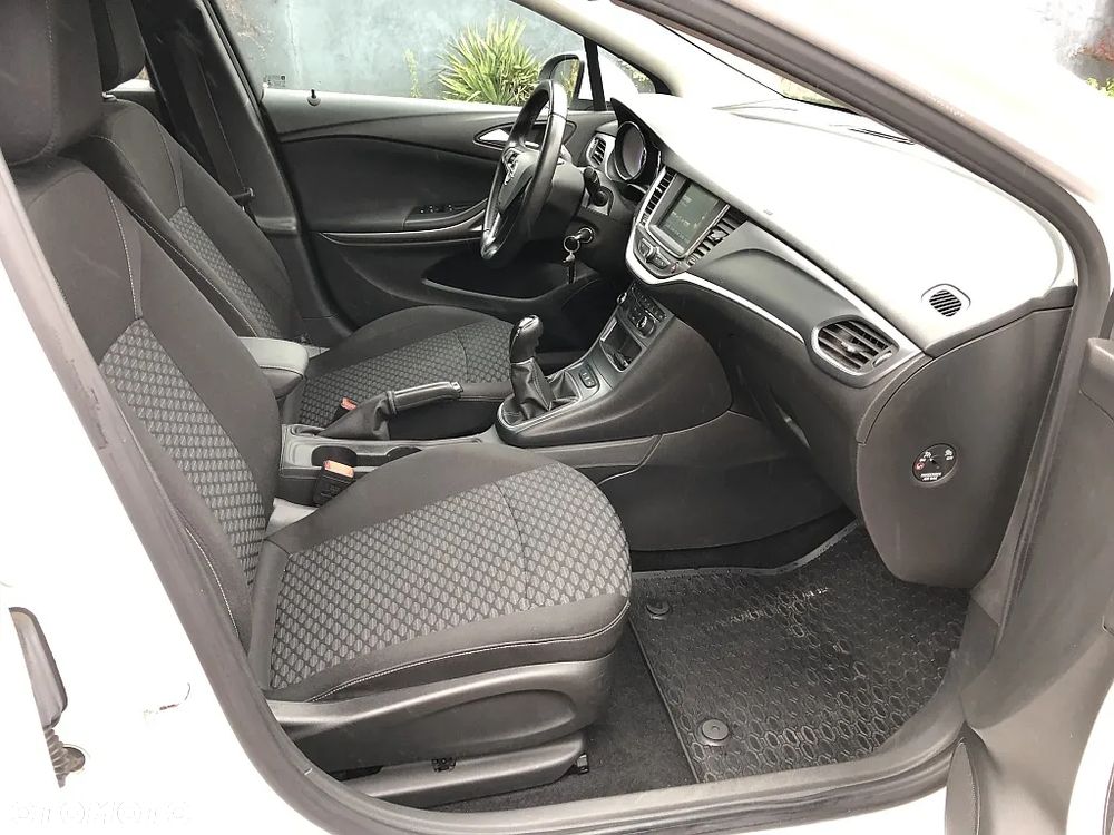 Opel Astra V 1.4 T Enjoy - 9