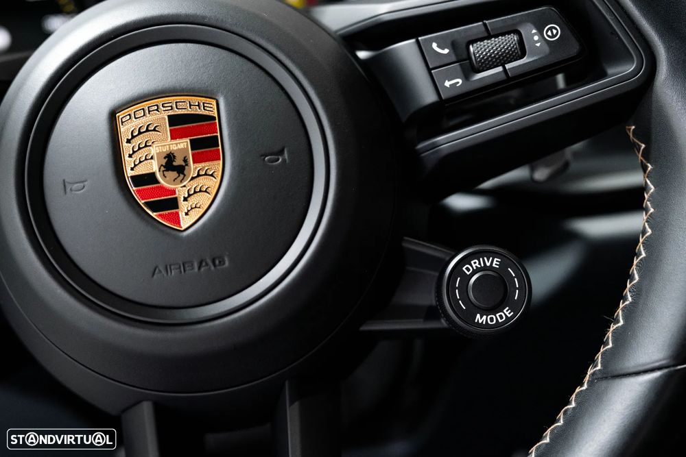 Porsche 911 (992) GT3 Touring Package PDK - 24