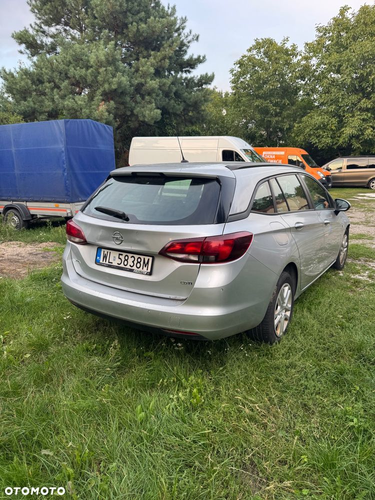 Opel Astra 1.6 CDTI Sport - 4