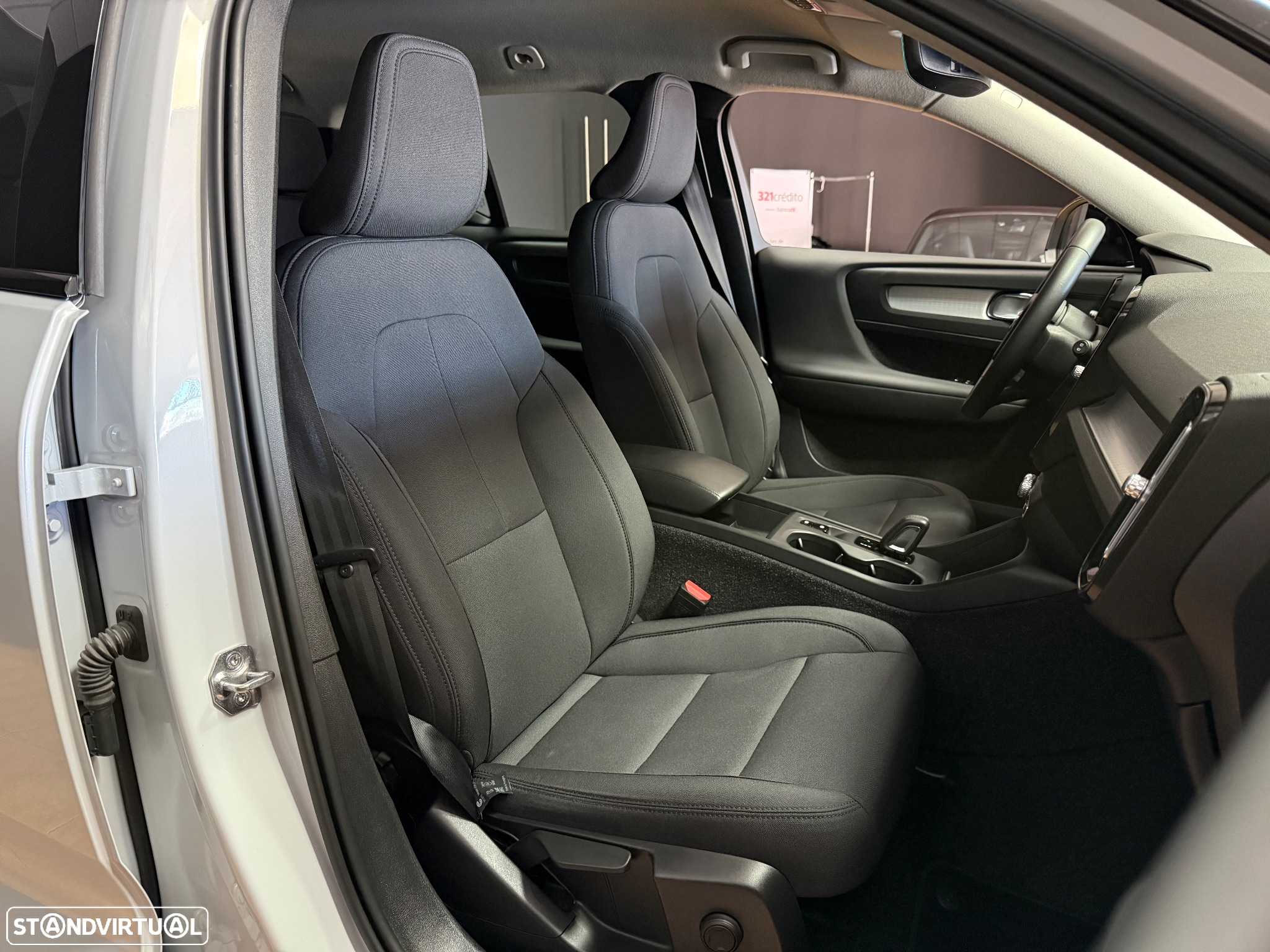Volvo XC 40 1.5 T5 PHEV R-Design - 11