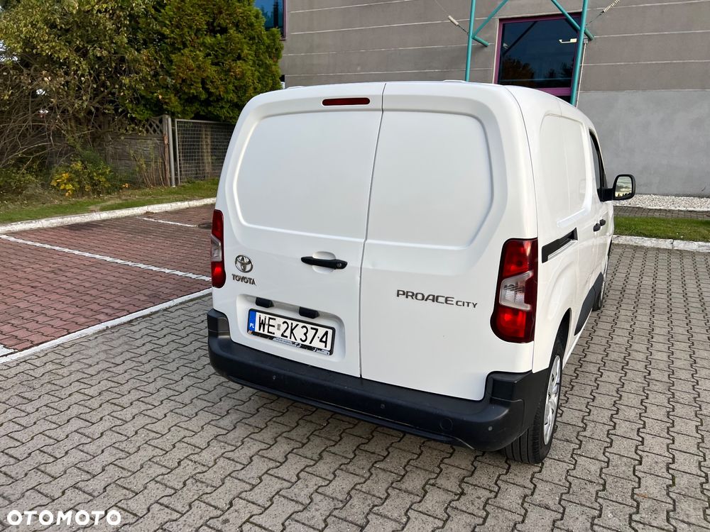Toyota Proace City - 7