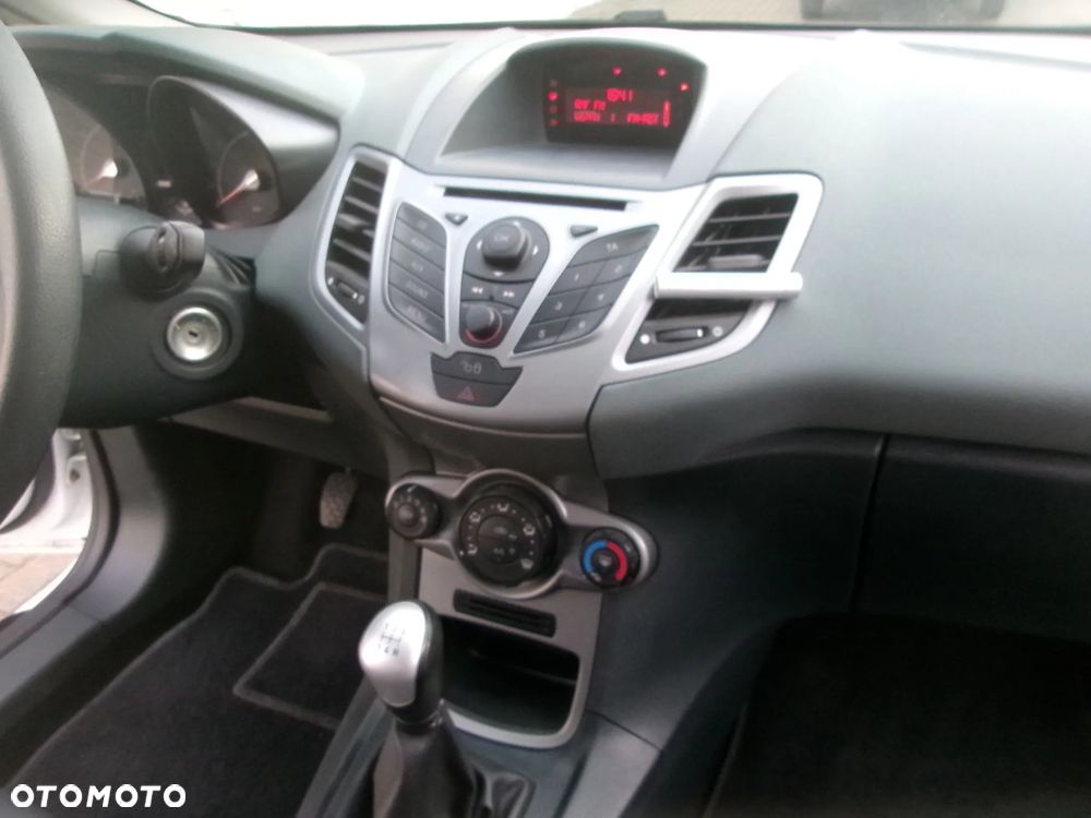 Ford Fiesta 1.25 Titanium - 18