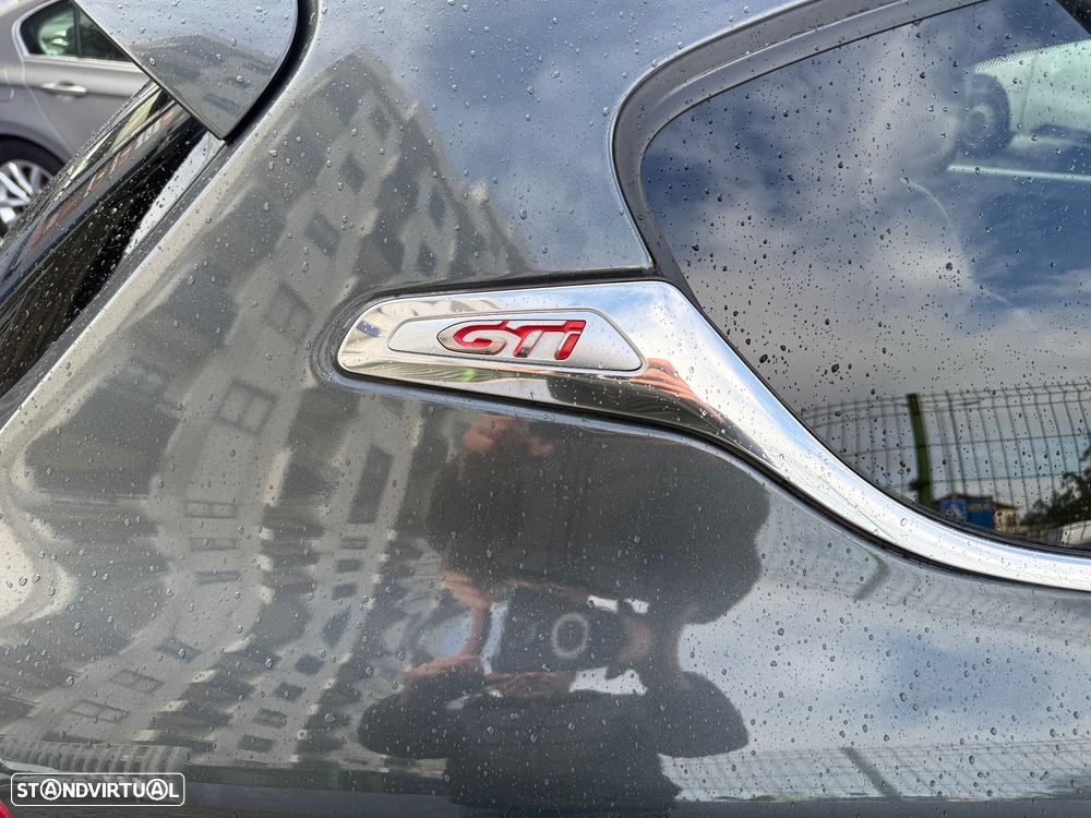 Peugeot 208 GTI 200 THP - 51