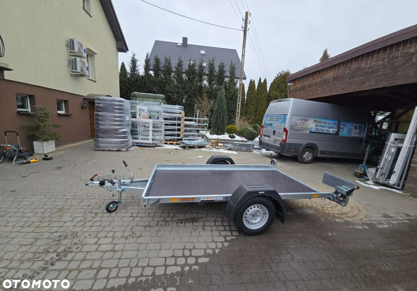 Neptun Neptun Multi przyczepa platforma 305 X 166 cm 1.3T - 2