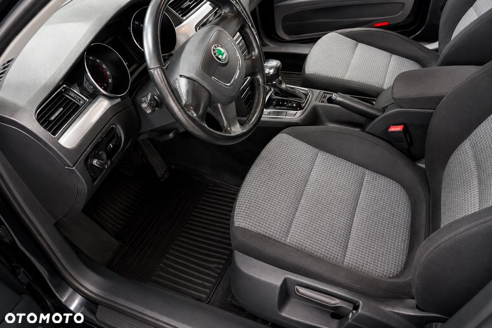 Skoda Superb 2.0 TDI Comfort DSG - 6