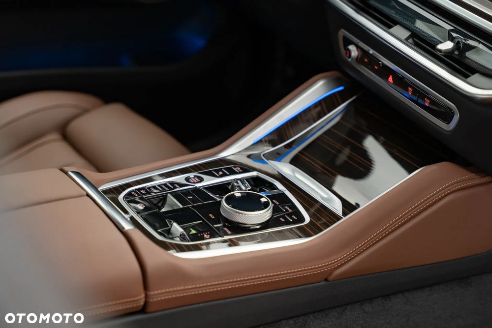 BMW X6 xDrive30d - 25