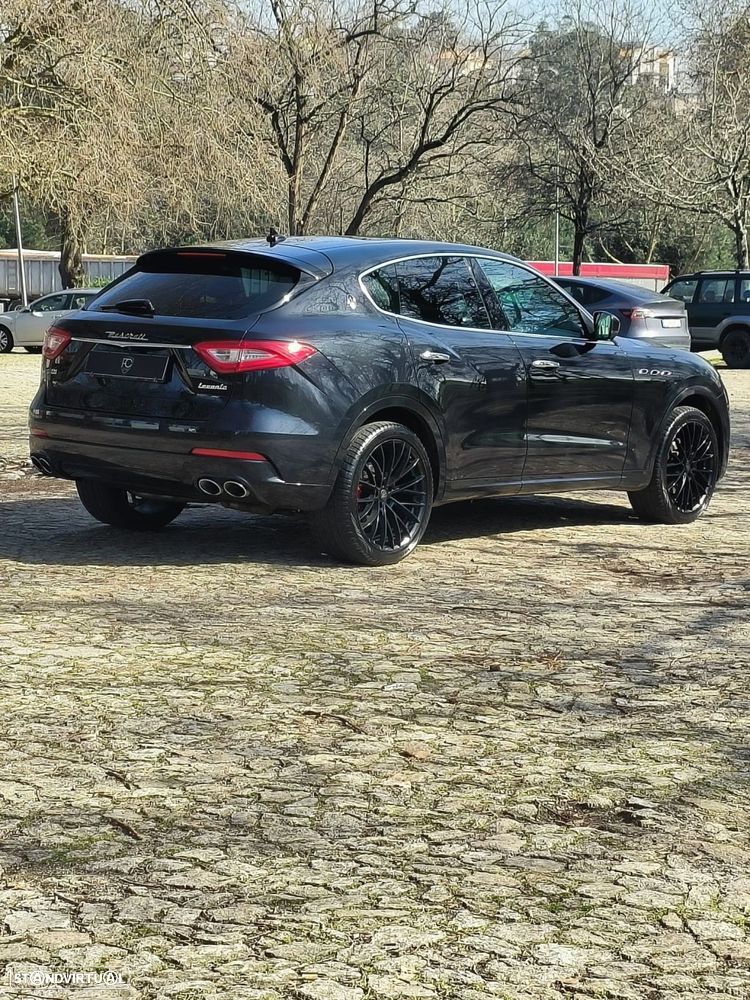 Maserati Levante 3.0 V6 - 9