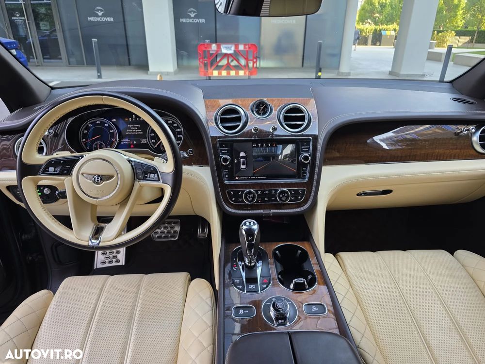 Bentley Bentayga - 23