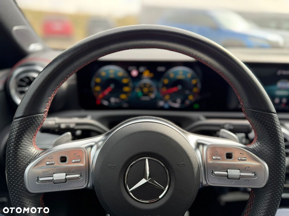 Mercedes-Benz CLA 250 4Matic 8G-DCT AMG Line Advanced Plus - 24