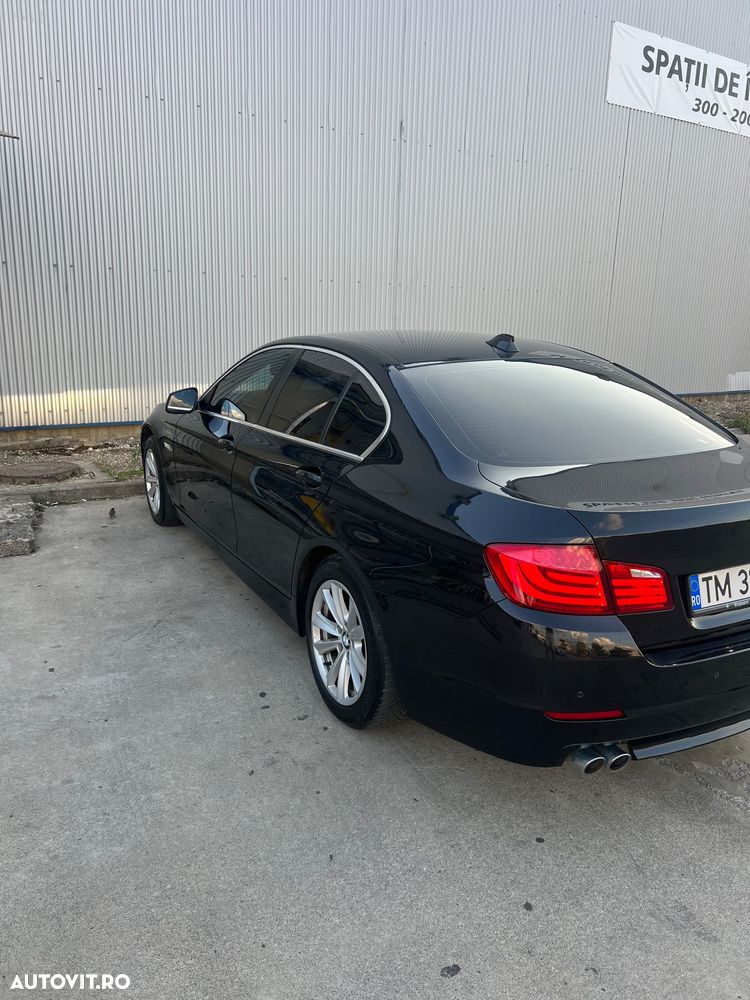 BMW Seria 5 520d Aut. - 14