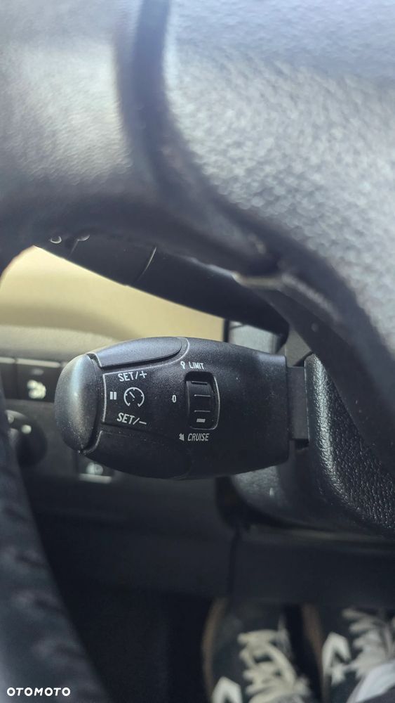 Peugeot Partner HDi FAP 115 Allure - 20