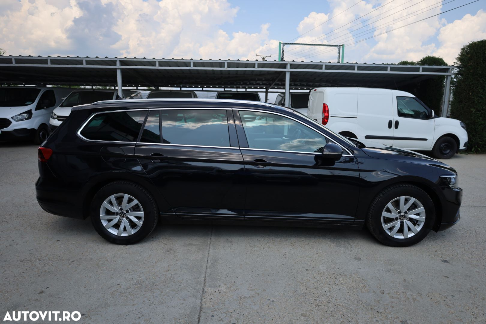 Volkswagen Passat Variant 2.0 TDI DSG Comfortline - 8