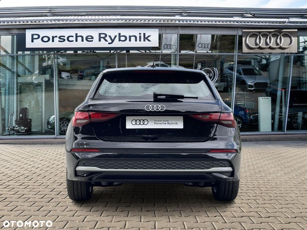 Audi A3 Sportback - 4