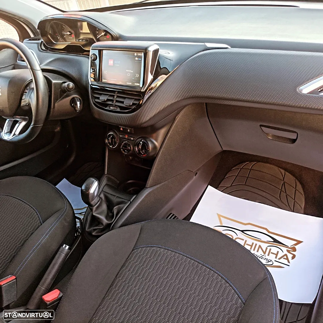 Peugeot 208 1.2 PureTech Style - 33