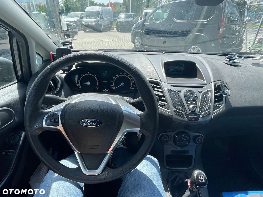 Ford Fiesta VAN - 8