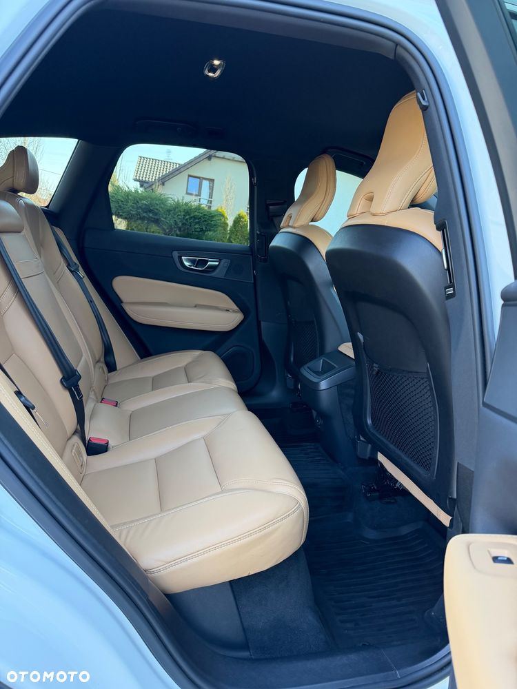 Volvo XC 60 B4 B Inscription - 16