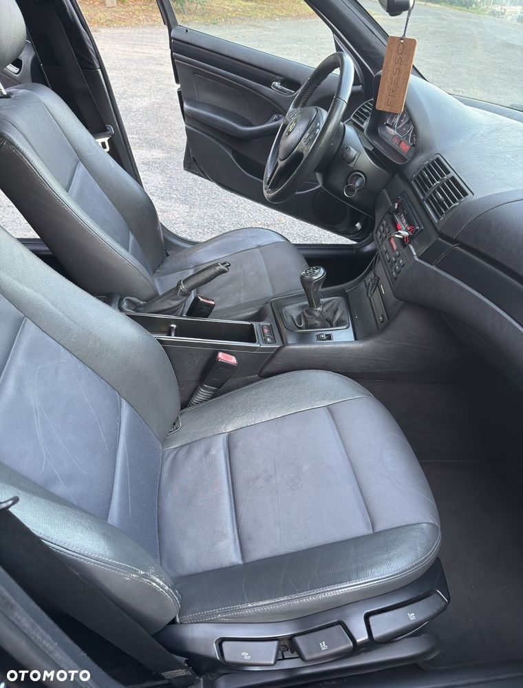 BMW Seria 3 320d - 17